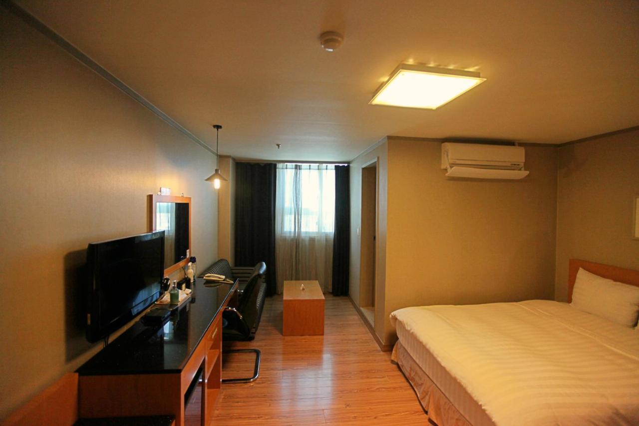 Changwon At Business Hotel Exterior foto