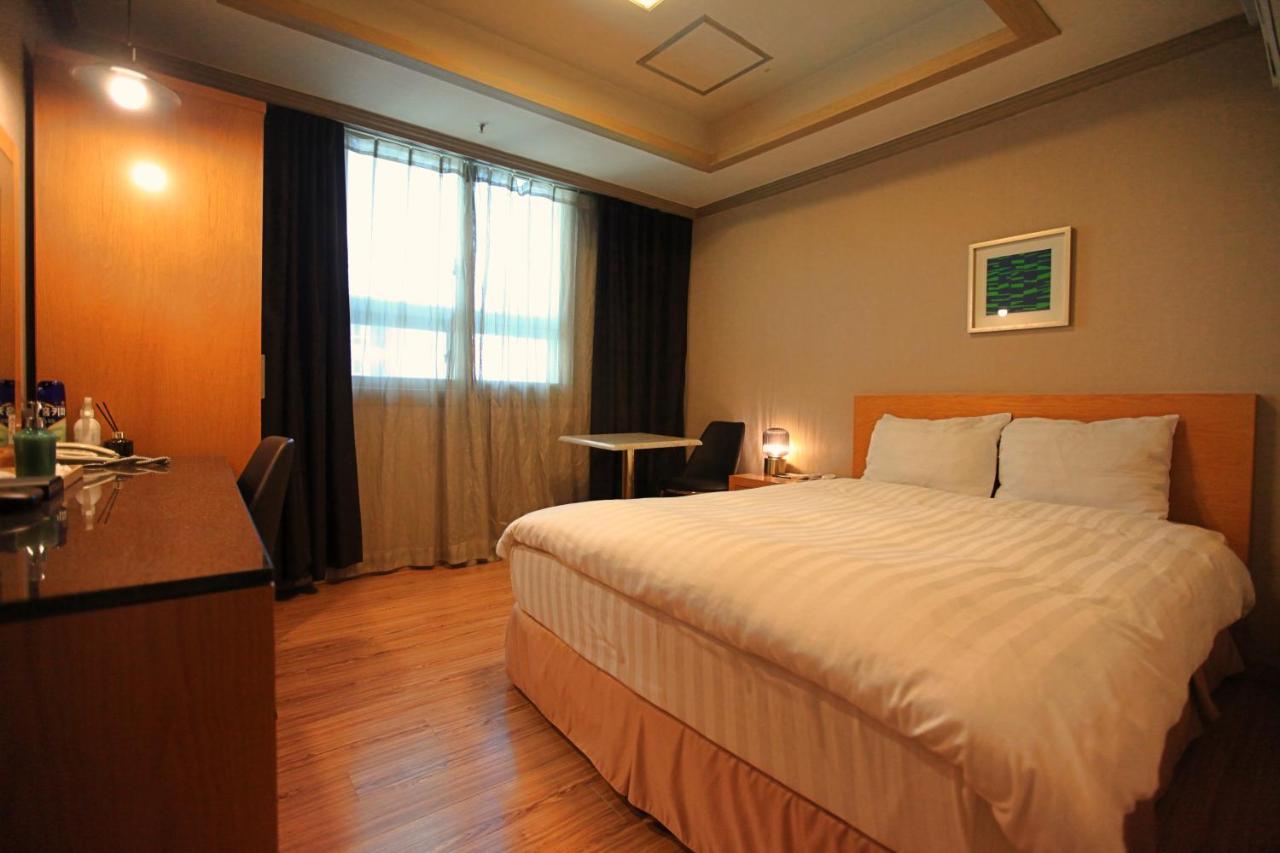Changwon At Business Hotel Exterior foto
