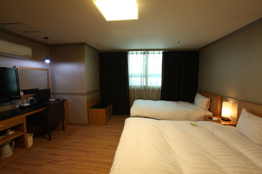 Changwon At Business Hotel Exterior foto